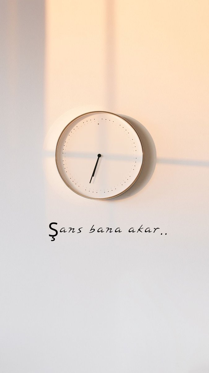 Tarotmelsi tweet media