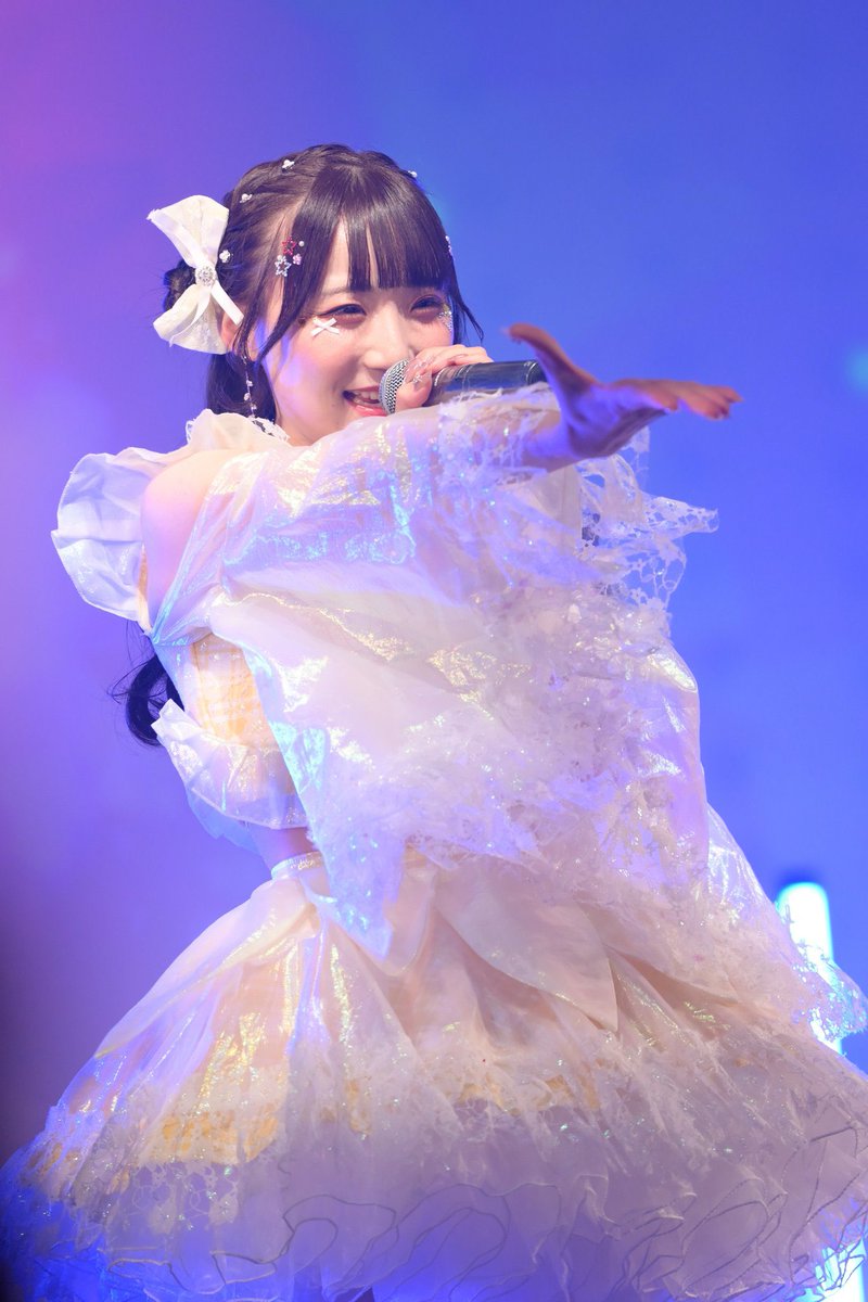 reonam_bbP2's tweet photo. 出会ってくれたみなさん本当にありがとうございました！♡離れていてもみんなのこれからを応援しています📣✨

以上スターリットストーリー、レモントパーズ美咲れおなでした！💛

にゃん！🐈🍋 https://t.co/3wIdyELoxn