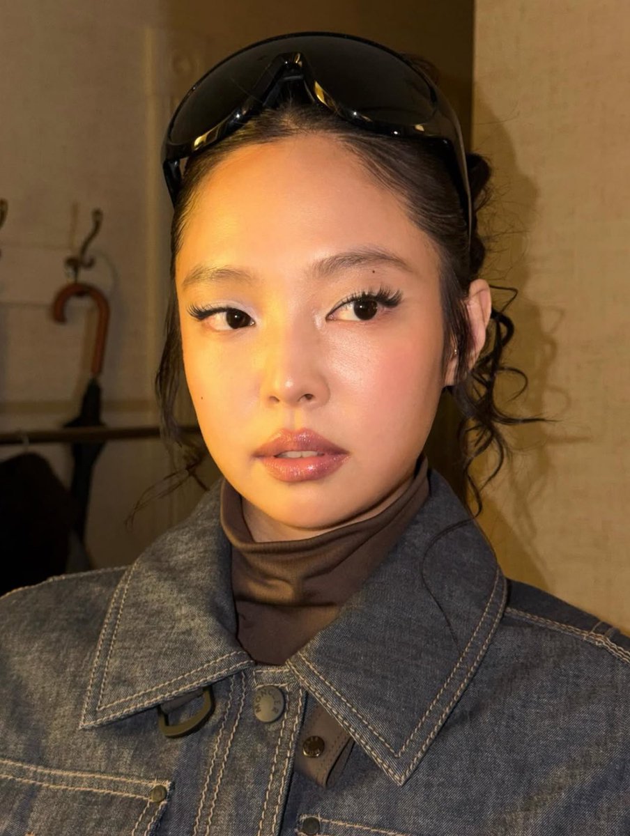 jennie tweet media