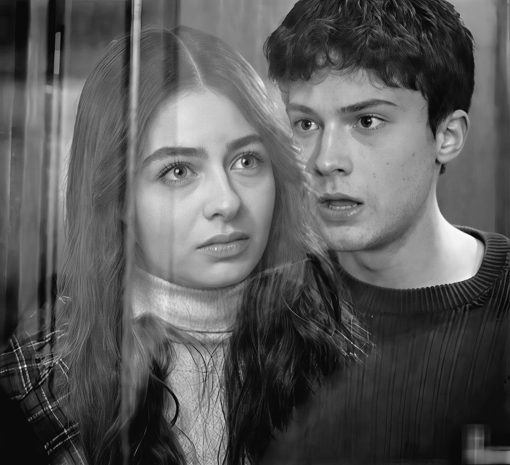 Merhametini sevdigim kadının Merhamet etmeyen tarafıyım.#isel