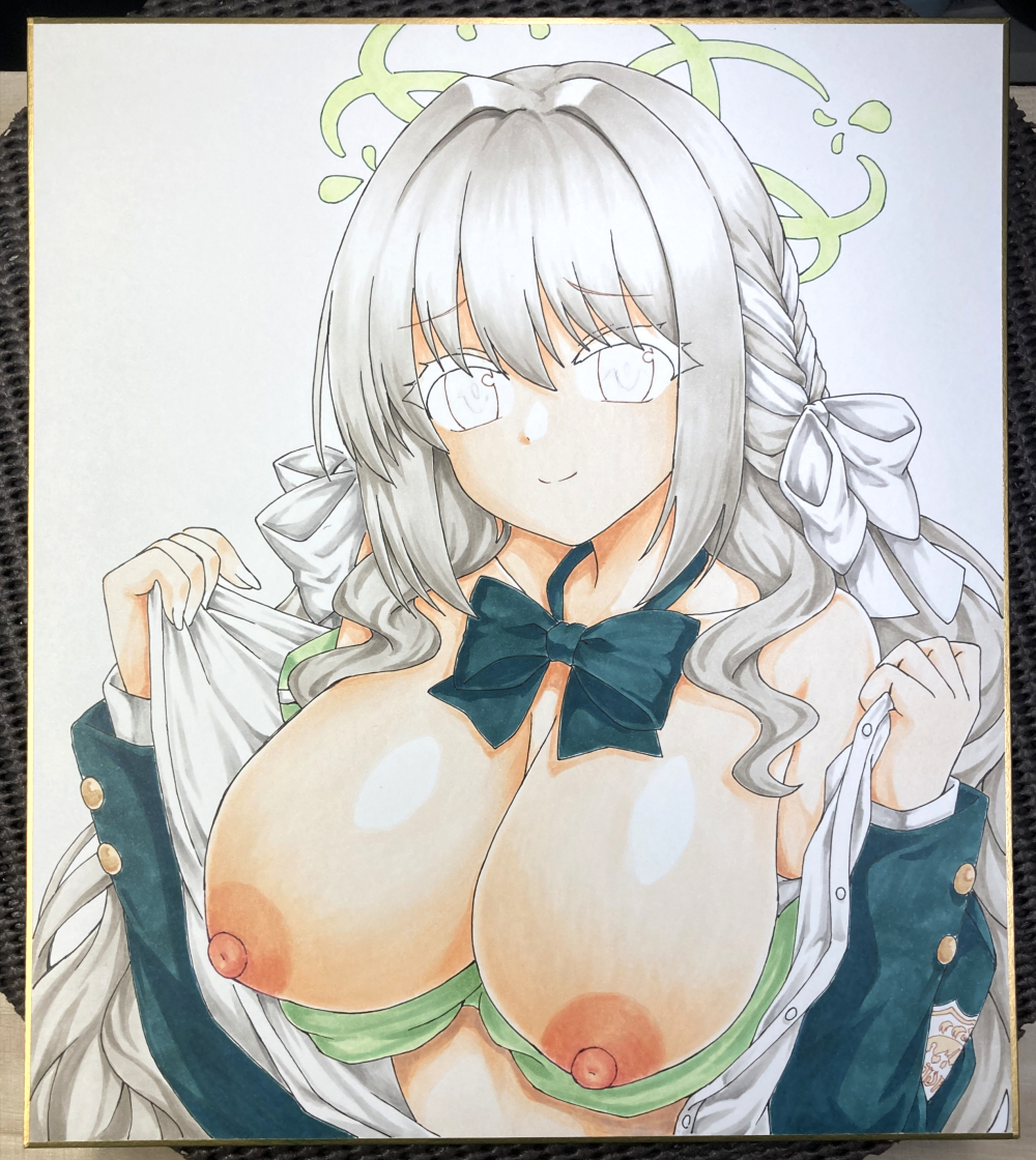 台湾FFのミヨ色紙、目以外塗り終わり!目は今の集中力じゃ怖いので明日! 