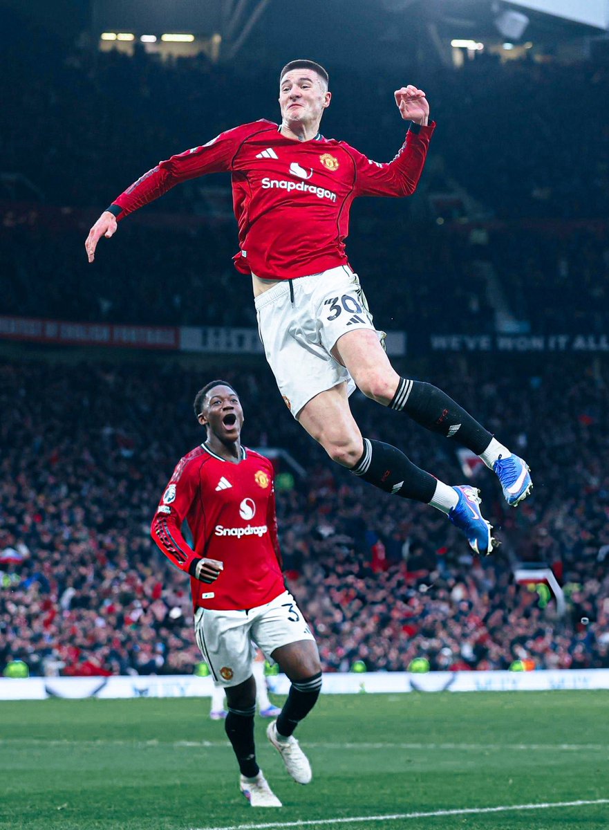 Naqi Yeezy (@reddevil_bandit) on Twitter photo 