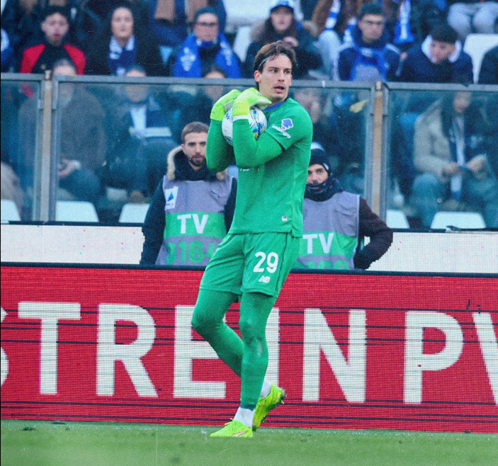 HaberMUWK07's tweet photo. Hi Atalantini 💙
🏴KING MARCO.
I invite you to rate the players.
🇮🇹 RE MARCO.
Vi invito a dare un voto ai giocatori.
https://t.co/juFR06IBpx
#COMATA
@librossonmiamor @kunbrate1 @NanoEnBergamo @che_calcio_fai @don_juric @Atalantafan1907 https://t.co/k4lODeK2yd