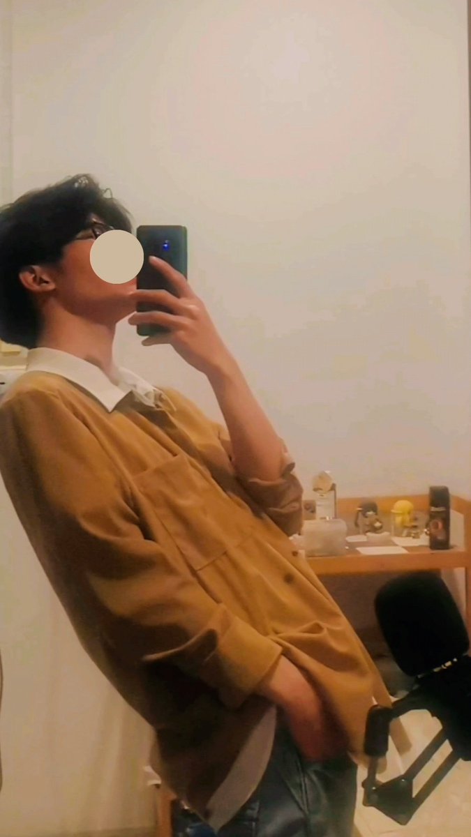 ได้เจอเสื้อที่แมชได้กับทุกชุดบนโลก😺