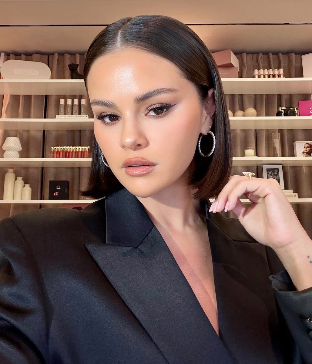 Selena Gomez Brasil tweet media