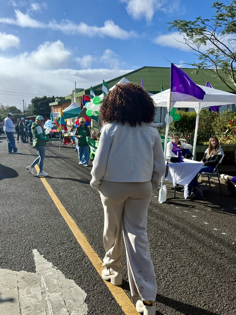 epsycampbell's tweet photo. Hoy voté como ciudadana comprometida con Costa Rica. La democracia se construye y se cuida cada día con participación. Votar es responsabilidad y esperanza para un país más justo, inclusivo y solidario. Defendamos nuestra democracia! https://t.co/tKWybltEj7