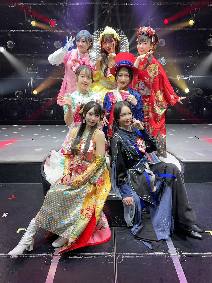 nagasawa_yukino's tweet photo. 浅草ロック座Dolls🎪初日1回目からたくさんのお客様にお越し頂き、ﾄﾘﾌﾟﾙ大入いただきました🧧ありがとうございます🤍

見てくれる皆様やステージに関わってくれている方々、自分のこれまでの経験のすべてが今のステージに繋がってます🥹♾️❄️

特別なこの公演、最後まで全員力を合わせて頑張っていくぞ〜💪