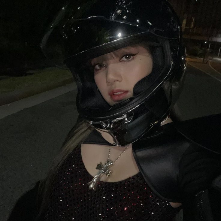 rrubylisa's tweet image. this jennie                 with              this lisa