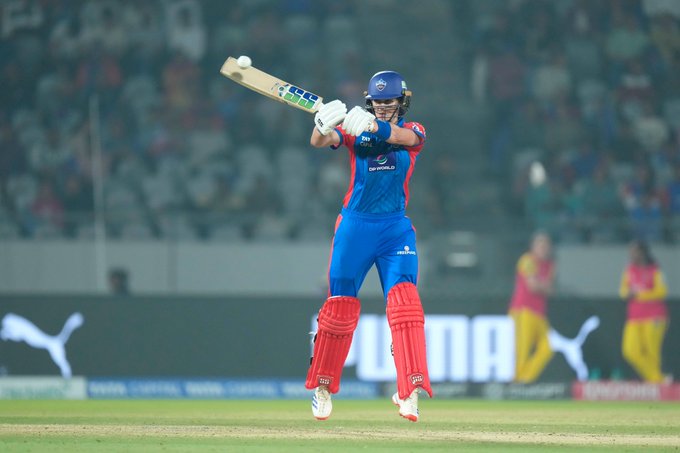 PP Done! DC need 79 runs from 78  deliveries!