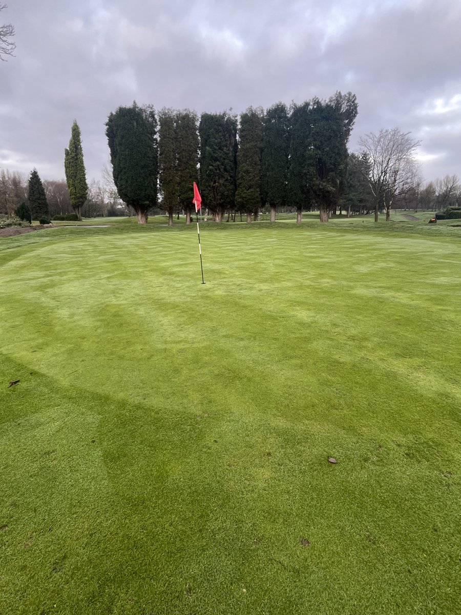 Fantastic work by ⁦<a href="/hookes/">Hookes</a>⁩ ⁦<a href="/kenston2000/">James Kenny</a>⁩ and team plus all the volunteers ⁦<a href="/DentonGolfClub/">Denton Golf Club</a>⁩ to get our 10th green back in play in just over two months especially during winter and putting true
