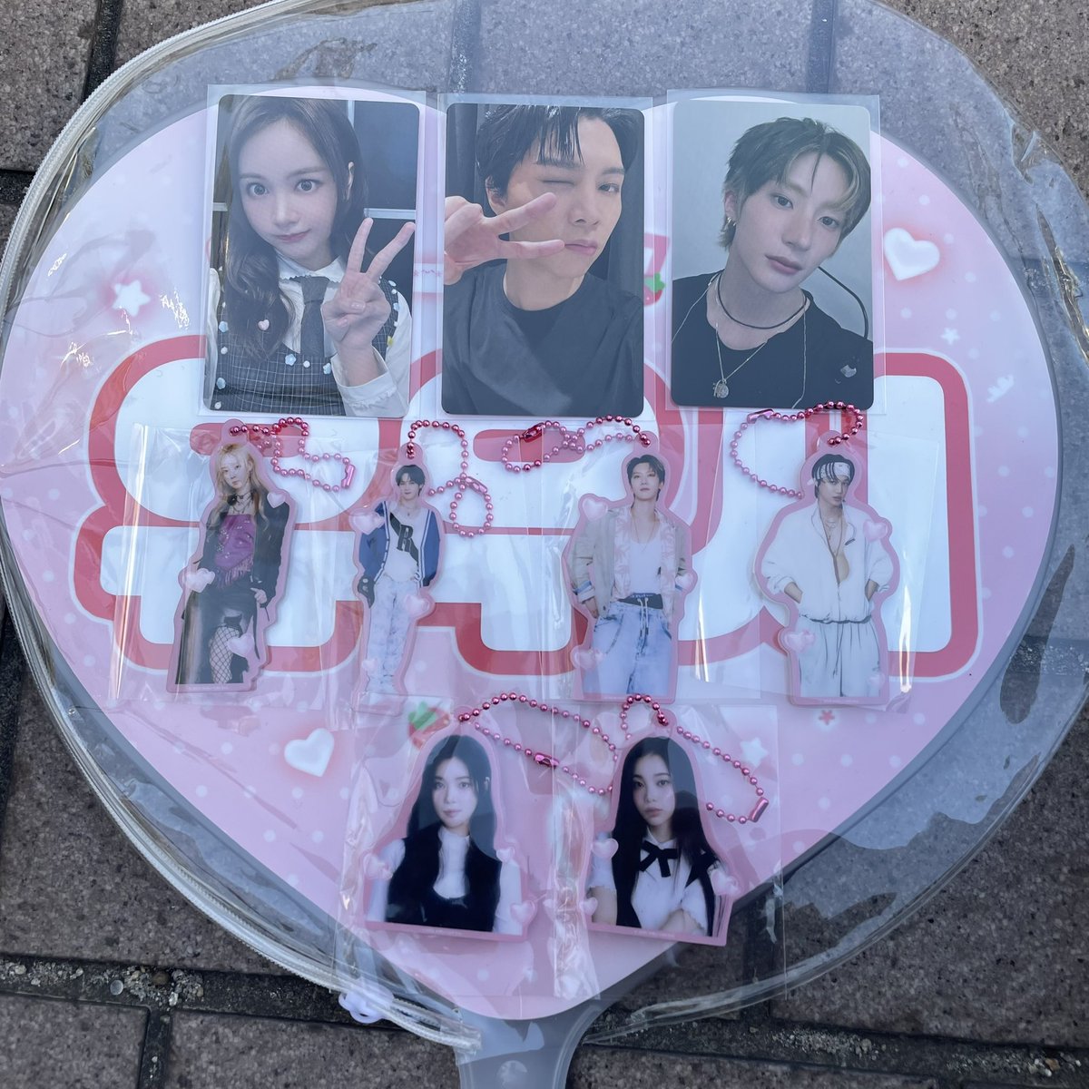 ✧‧˚ tweet media