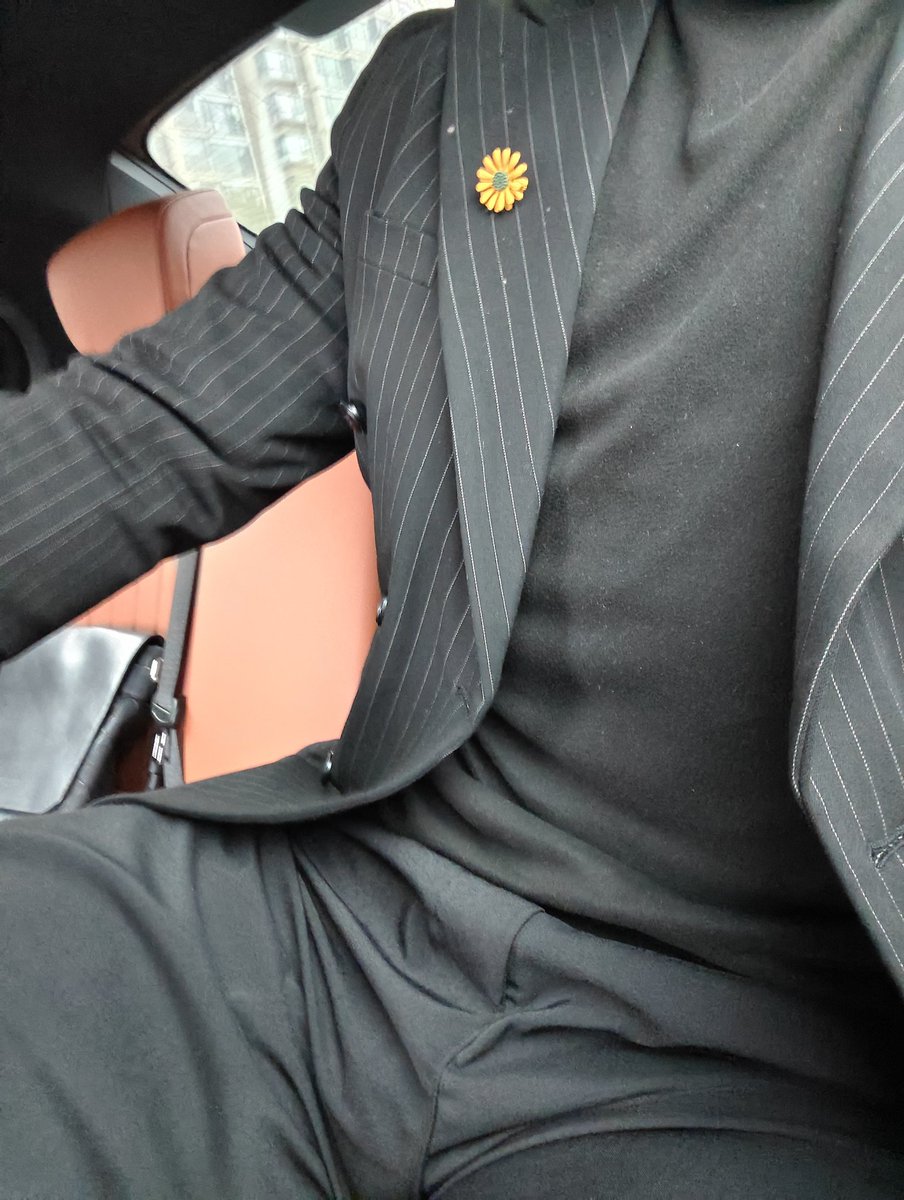 laoshi qiuqiu tweet media