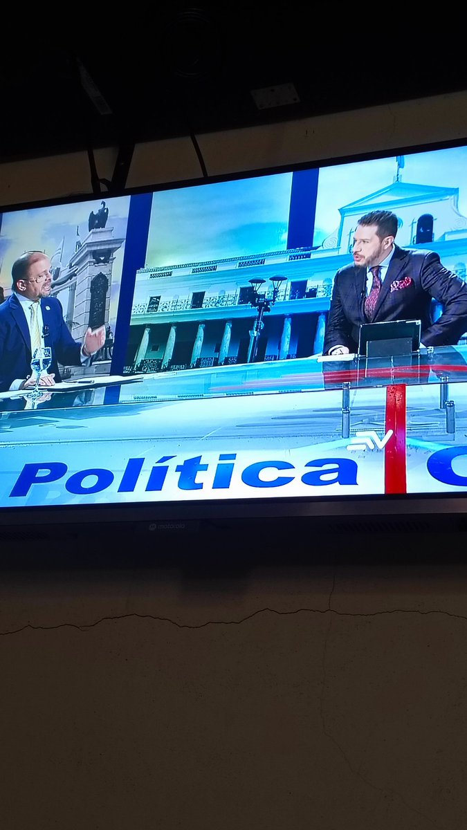 DanQuimi's tweet photo. Este sr @carlosrojasecu parece mas interesado en el bienestar de los ppl que en la justicia. En lugar de celebrar la acción de la justicia se preocupa por los derechos humanos y la almohada de quienes violaron nuestros derechos durante décadas. https://t.co/LeRTolXxow