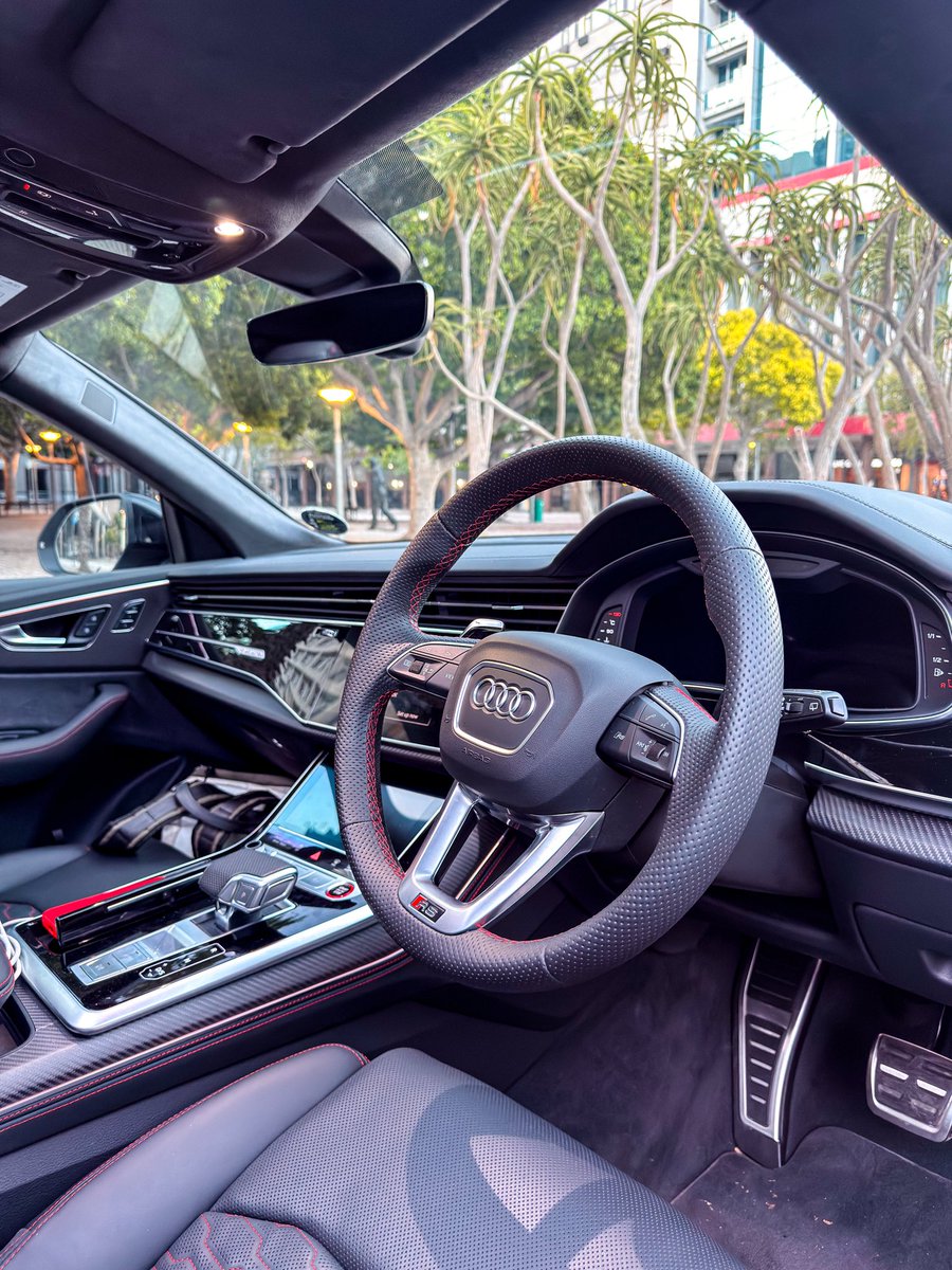 Cars With Smirk tweet media