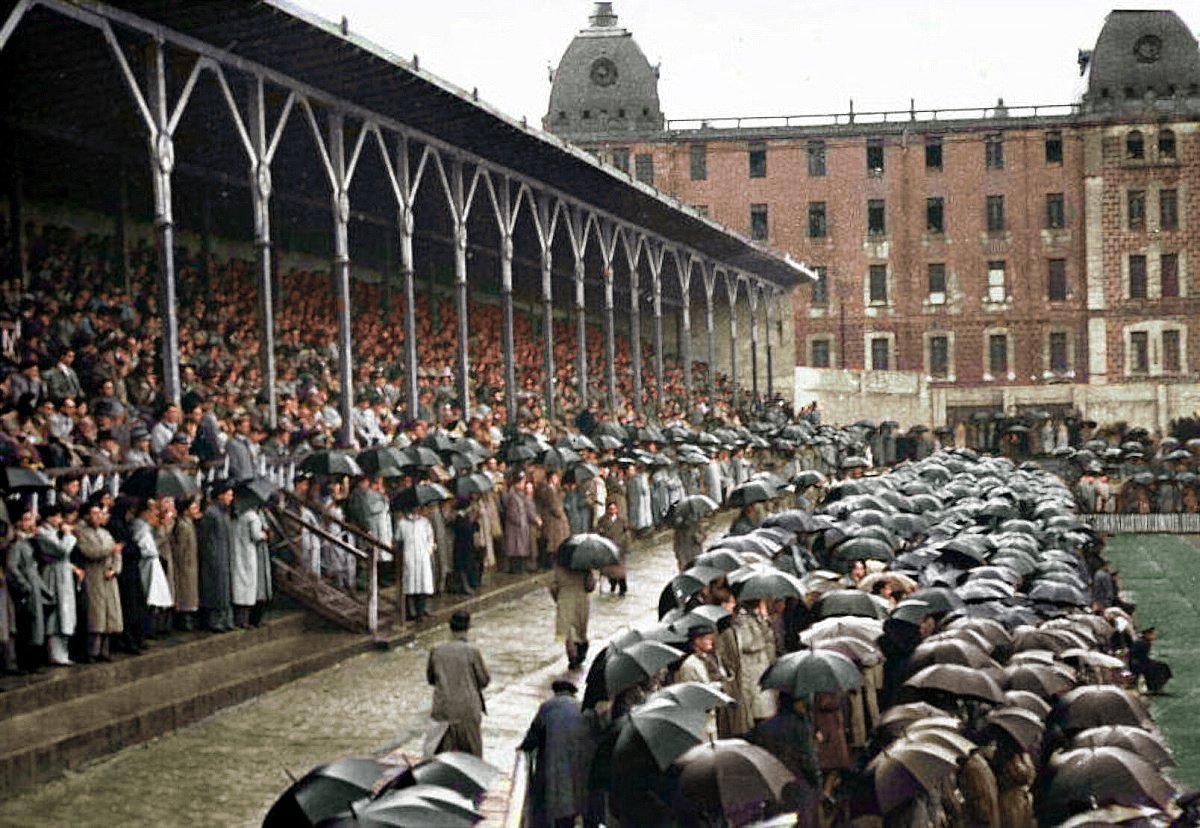 The Extreme Football Enthusiast tweet media