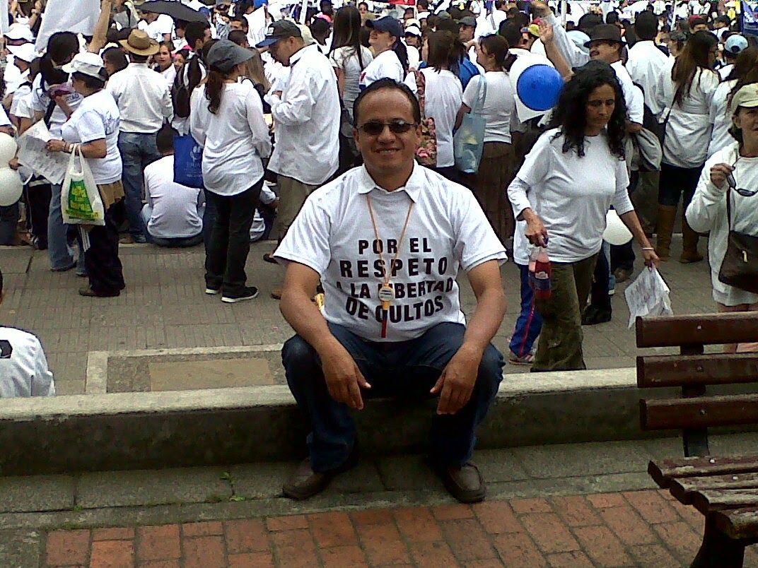 <a href="/Virguez/">Manuel Virgüez Piraquive</a> Señor Presidente Gustavo Petro (<a href="/petrogustavo/">Gustavo Petro</a>),

Como miembro de la Iglesia de Dios Ministerial de Jesucristo Internacional, defiendo con firmeza la divinidad de Jesucristo quien es Dios hecho hombre y  Espíritu de poder y Gloria Eterna. Sus declaraciones del 27 de enero de 2026,