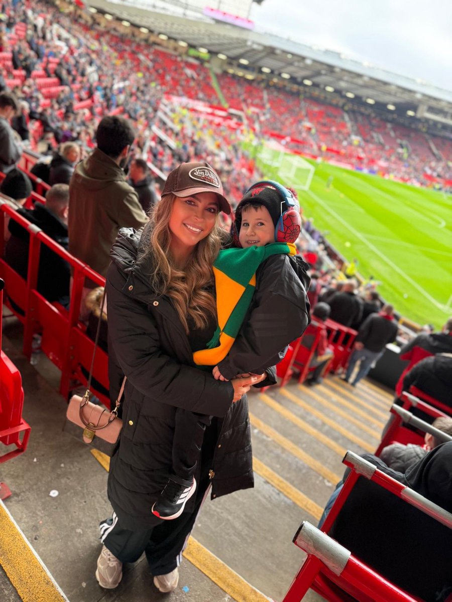 S T E P H B 🇾🇪 tweet media