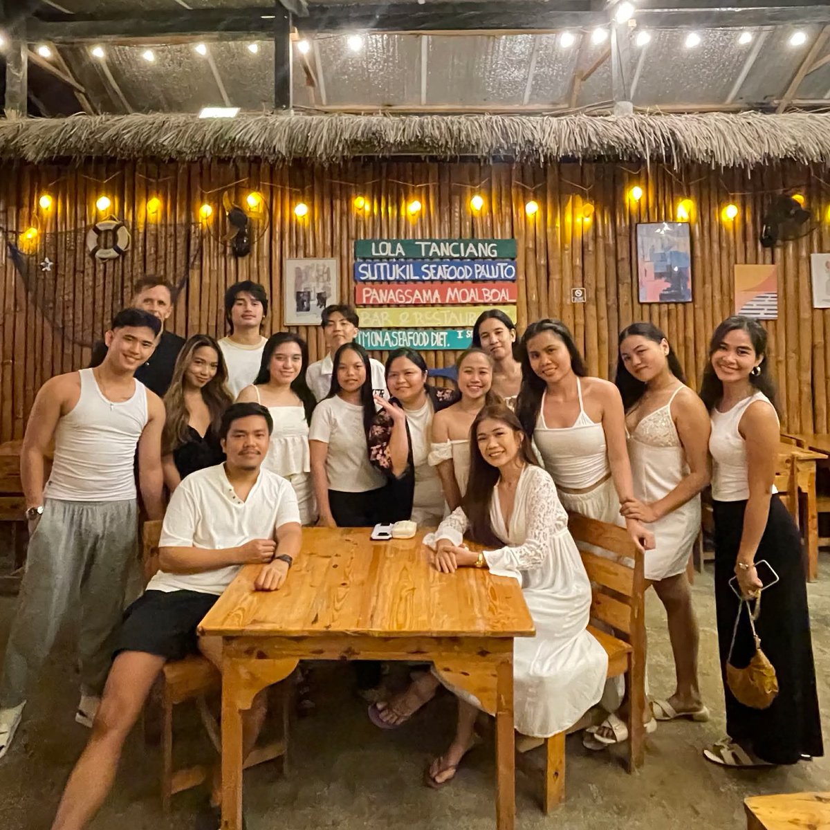 Prettycamae's tweet photo. Welcome to 📍Moalboal 😉 https://t.co/ZBXBVNe3bG