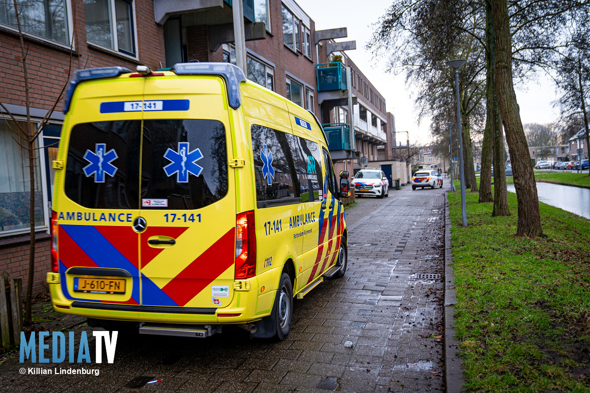 Man keert zich tegen ambulancepersoneel in Rotterdam