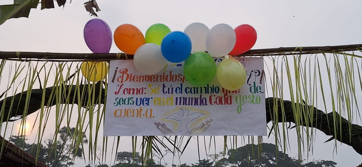 LaMilagrosaMok1's tweet photo. Día Escolar de la No violencia y la paz, lo celebramos juntos en el colegio @LaMilagrosaMok1 de #Mokom @EVHijasCaridadE @HijasCaridadEN @Red_EQAp https://t.co/tqmIyXhI17