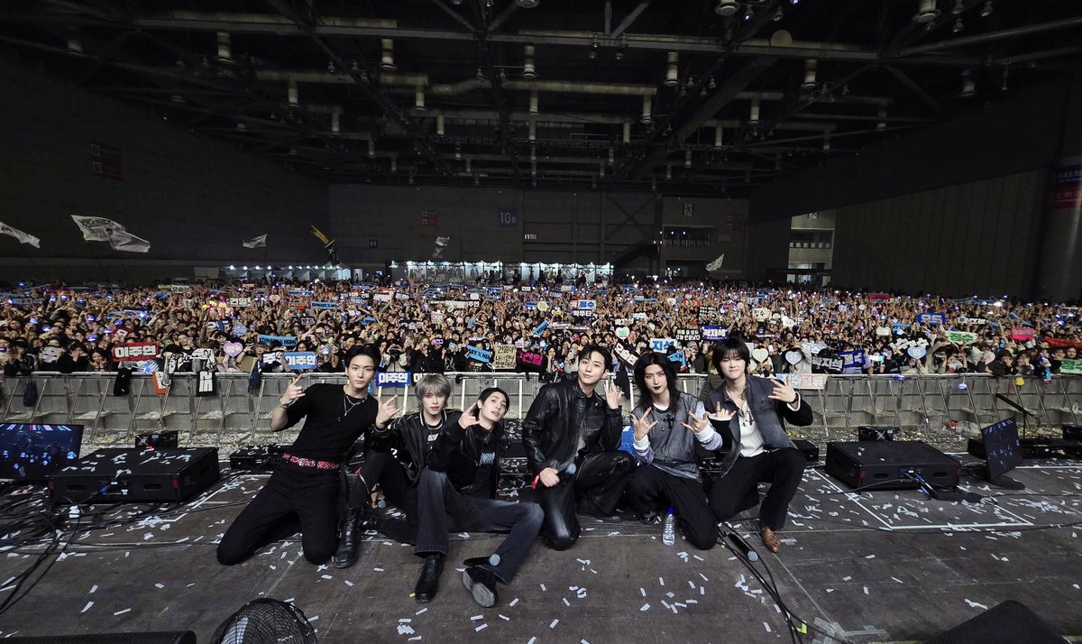 Keeping yesterday’s heat going 🔥
We bringing Rock n Roll for DAY2, too. Thankyou Villains ♡