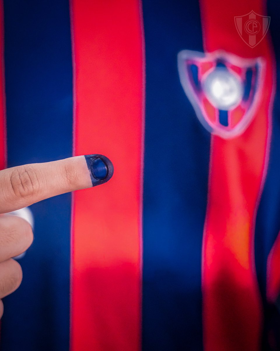 Con una participación récord del 73,6% (11.095 votos), en una jornada ejemplar y de verdadera fiesta Azulgrana, los <a href="/SociosCCP/">Socias/os Cerro Porteño</a> cumplieron con su deber hacia nuestra institución 🗳️

Compromiso, identidad y amor por estos colores 💙❤️

Una vez más quedó demostrado: ¡Cerro Porteño