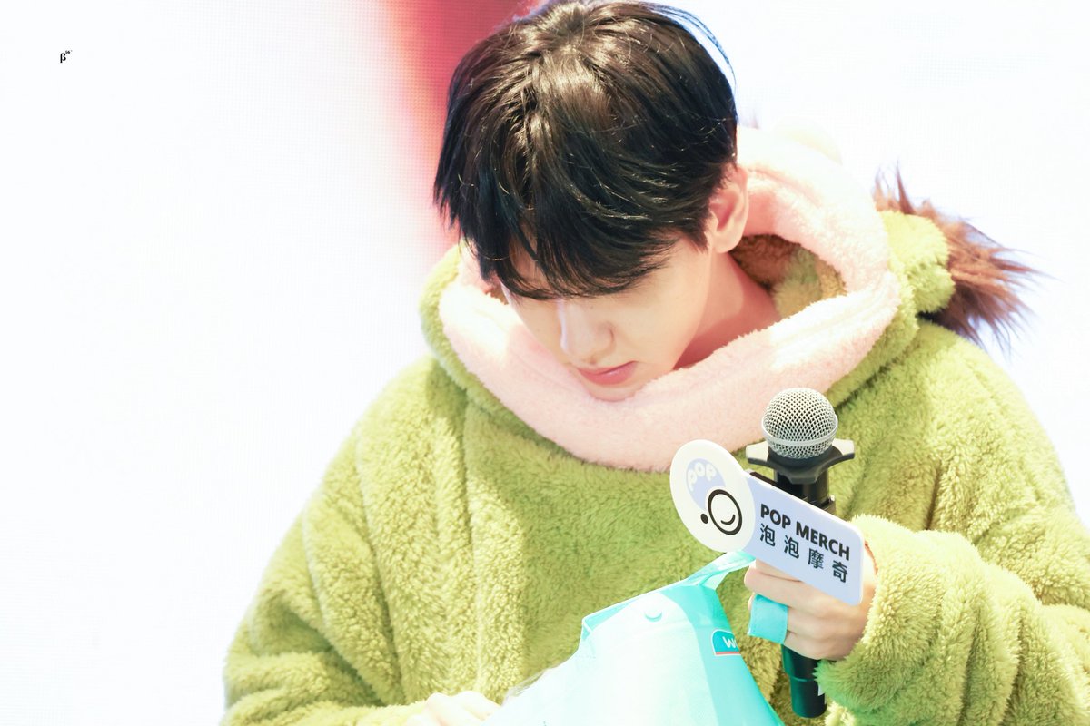 Berryyu56 tweet media