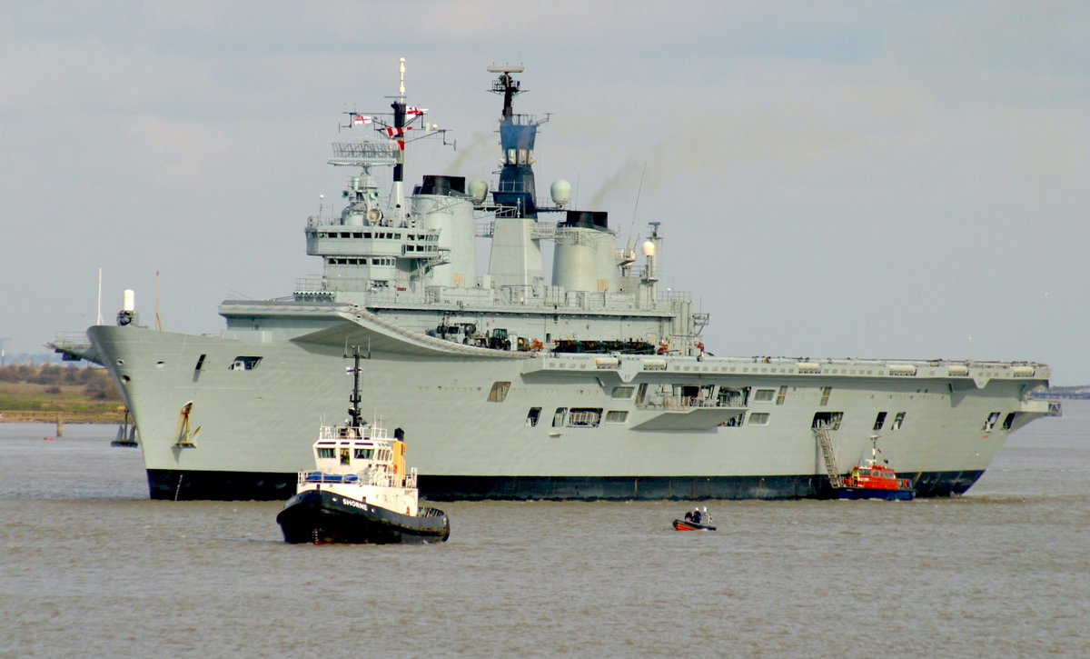 FraserG32883664's tweet photo. HMS Ark Royal, Flagship of the Royal Navy near Gravesend in 2004. @IBallantyn @WarshipsIFR #HMSArkRoyal #Flagship #R07 #TheMightyArk #Warship #Warships #AircraftCarrier #InvincibleClass #RoyalNavy #Navy #Maritime #Gravesend #RiverThames #Thames https://t.co/pceOzgkzmj