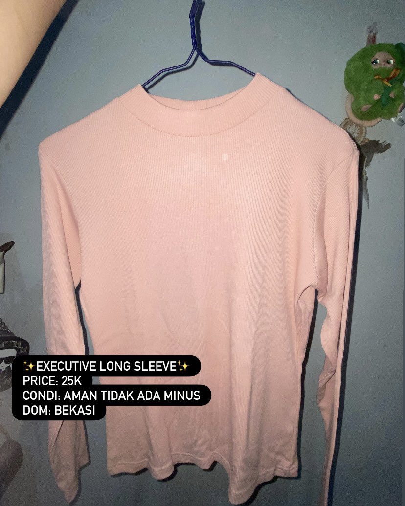 rikishiteru's tweet photo. WTS baju udah ga kepakai👚
mostly ukuran M-L
bisa CO oren 🍊 https://t.co/RMOlgvKgkV