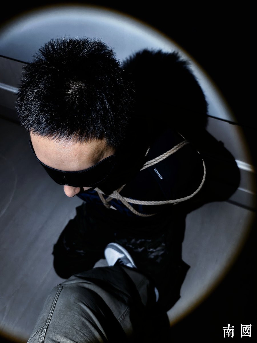 ngdhz1212's tweet photo. 对于你来说，服从命令就是绝对正确
#捆绑 #农牛 https://t.co/6WQMl0DJHf