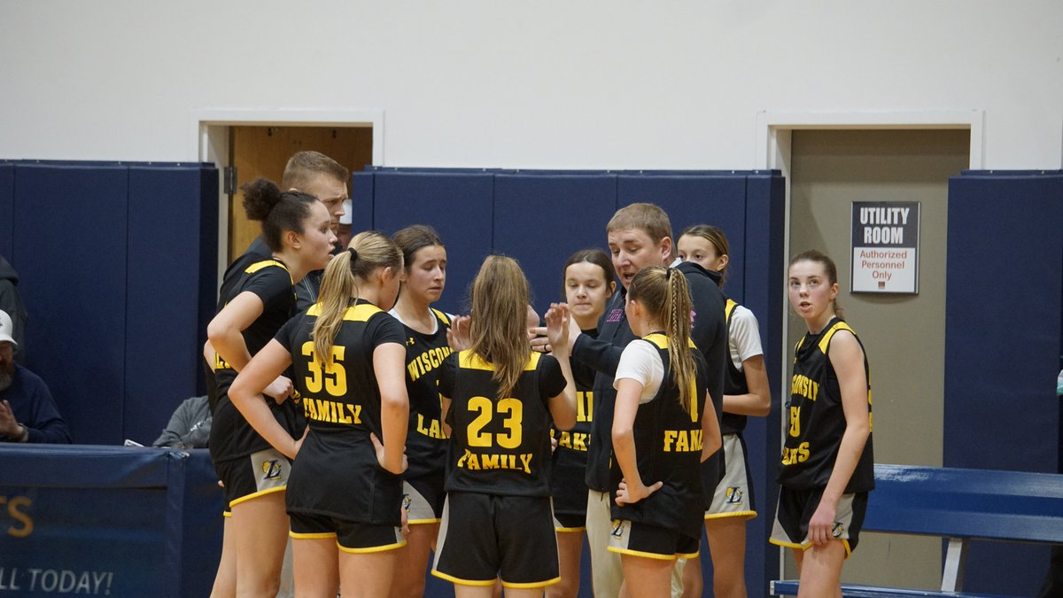 Illinois Lady Lightning Winter Classic tweet media