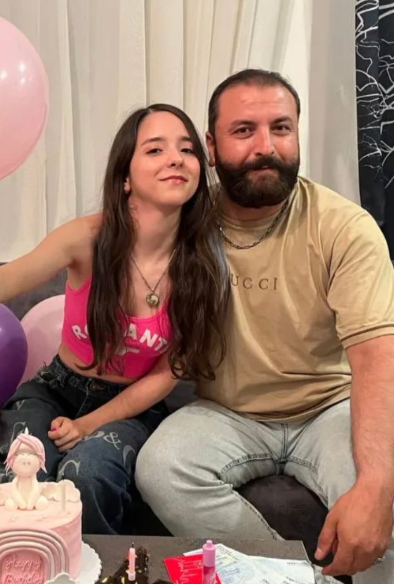 nia_nou06's tweet image. A brave father and his beautiful daughter, #Ali_Javid and #Shiva_Javid ,were killed by the IRGC.And Shiva! you-full of life, color, and youth.The posters on your wall, the dreams you carried.Another ARMY taken from us.
We will not forget you. #FreeIran #IranMassacre