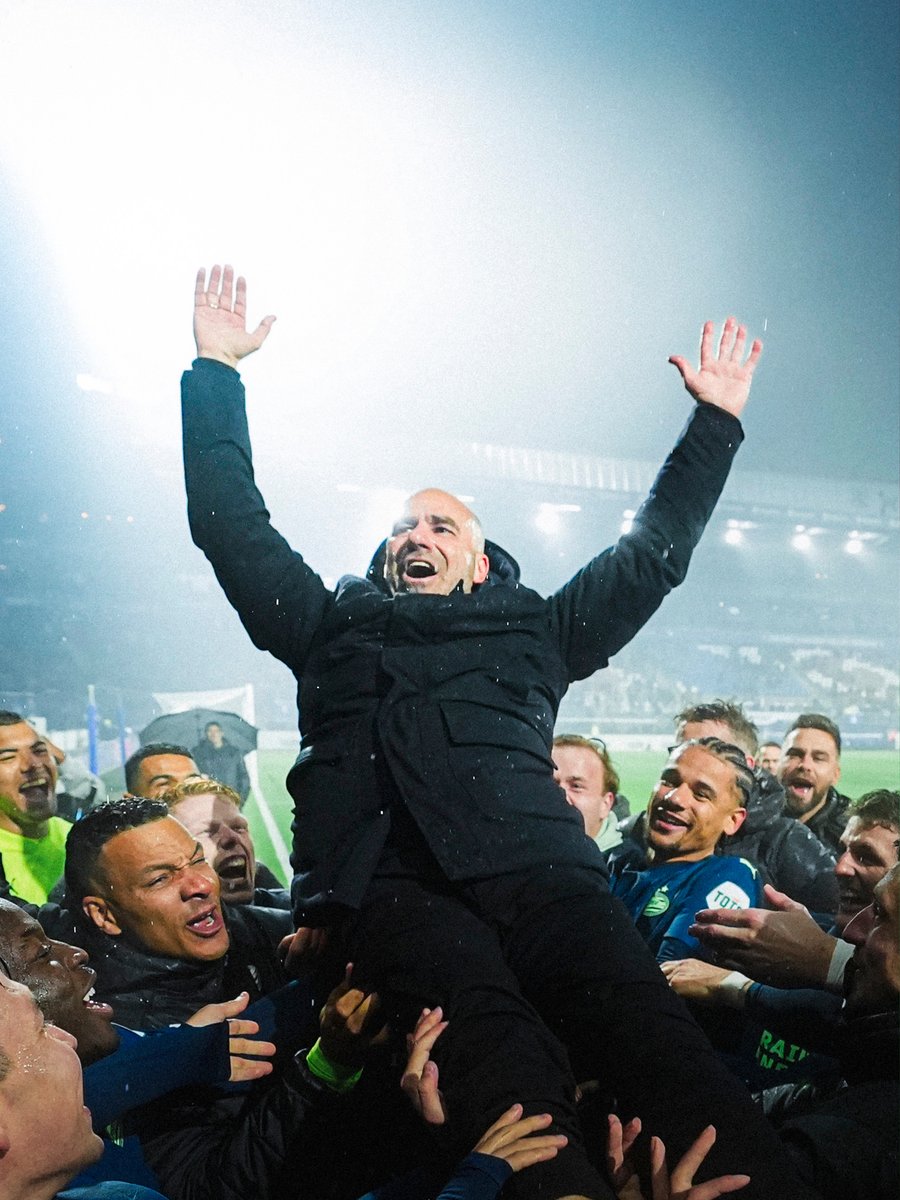 PSV's tweet photo. Hang it in the Louvre 👨🏻‍🎨🎨 https://t.co/5lN3CT09nX