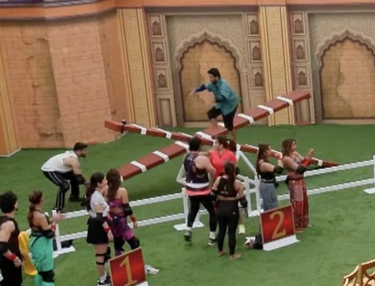 First day 
First taks 
Captain shiv and his team won 
Abhi to bahot lamba jana hai dost 

Tab tak #JioHotstar pe jake #ShivThakare bhai ko follow kar lo guys

#ShivThakareInThe50