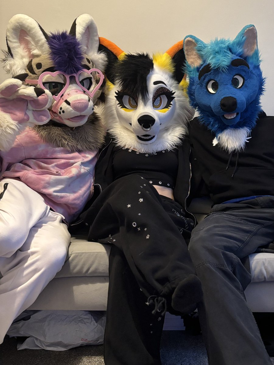 charge 🔜 fwa tweet media