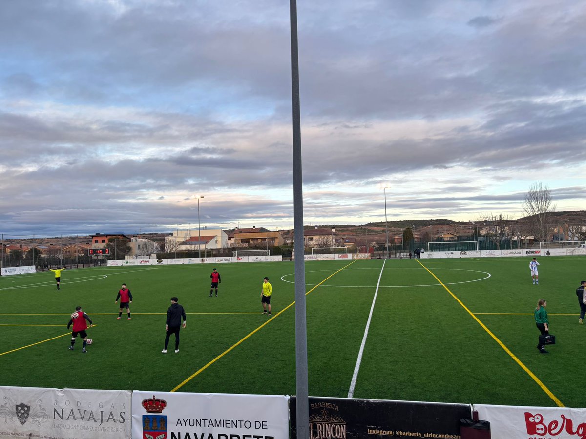 Empate al descanso
0-0