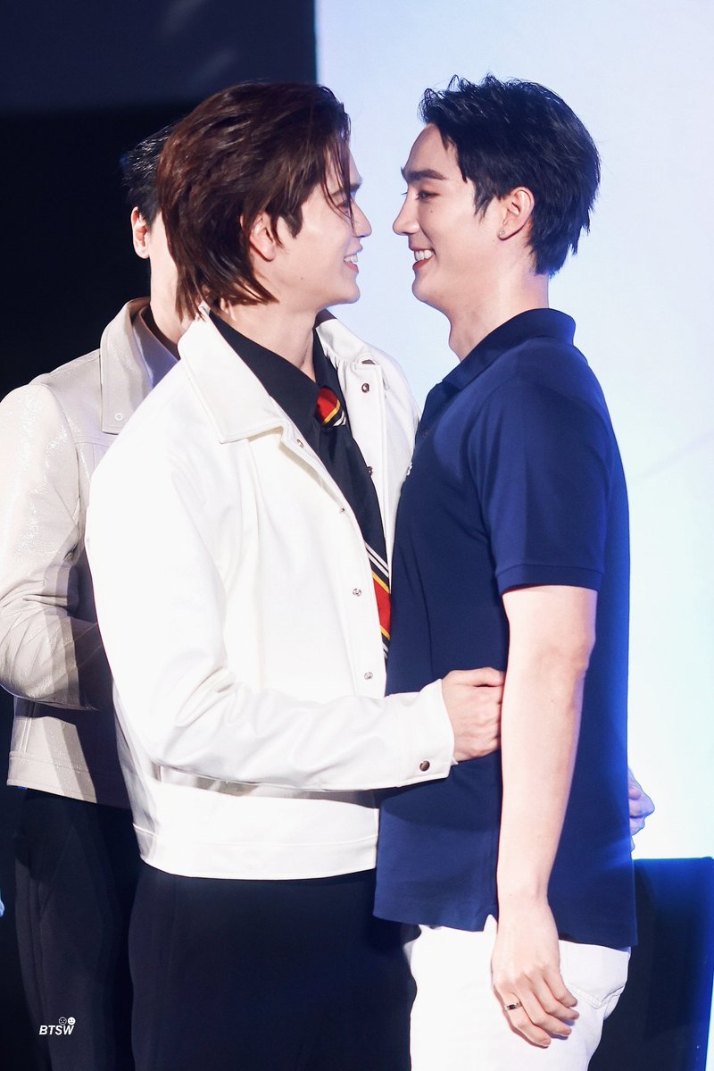 bbbittersweettt's tweet image. ทุกคนเงียบบบบบบบบบบบ !!!!!!!!
เดี๋ยวเรากรี๊ดเองงงงงงงงงงงงงงง 
#fforce_ #markjrtn