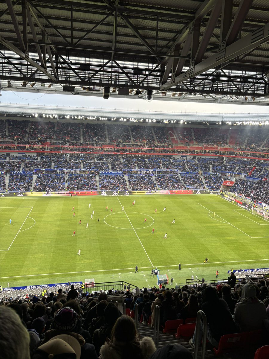 anthonykellyis's tweet photo. Lyon v Lille, Groupama Stadium with @horaniamh81 https://t.co/z48x5sGdm0