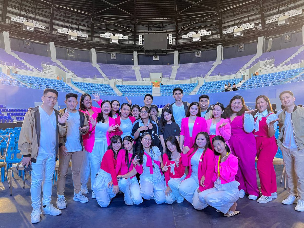 ernelrosales's tweet photo. Happy 12th Anniversary Distrito Ng Calamba City, Laguna
#12thAnniversaryConcert https://t.co/SBNdwZeSyL