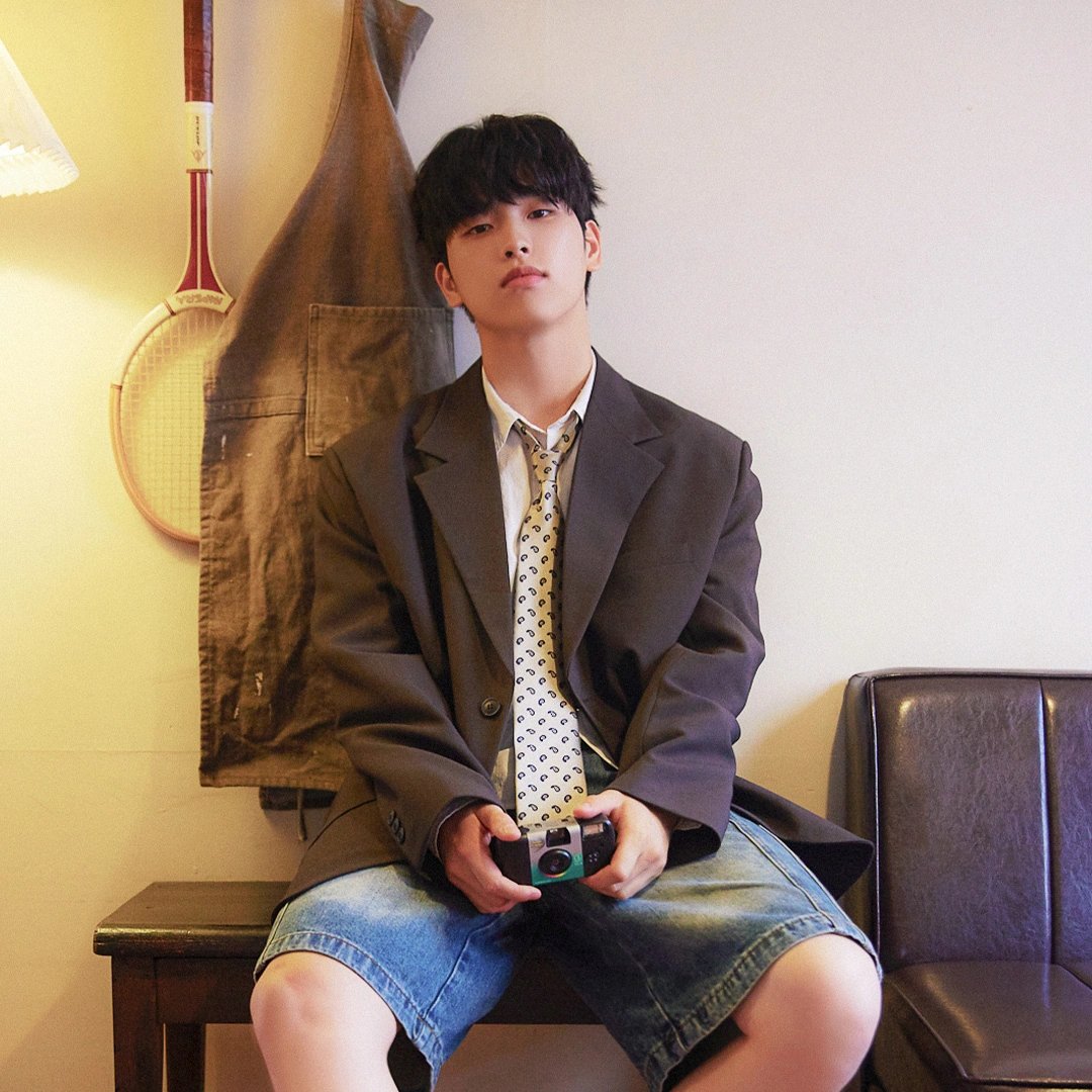 nugupromo's tweet image. ONLEE (former 1THE9, LOUD, Boys Planet's Lee Seunghwan) revealed in his most recent live that he will be enlisting in the military band in March.

@official_onlee