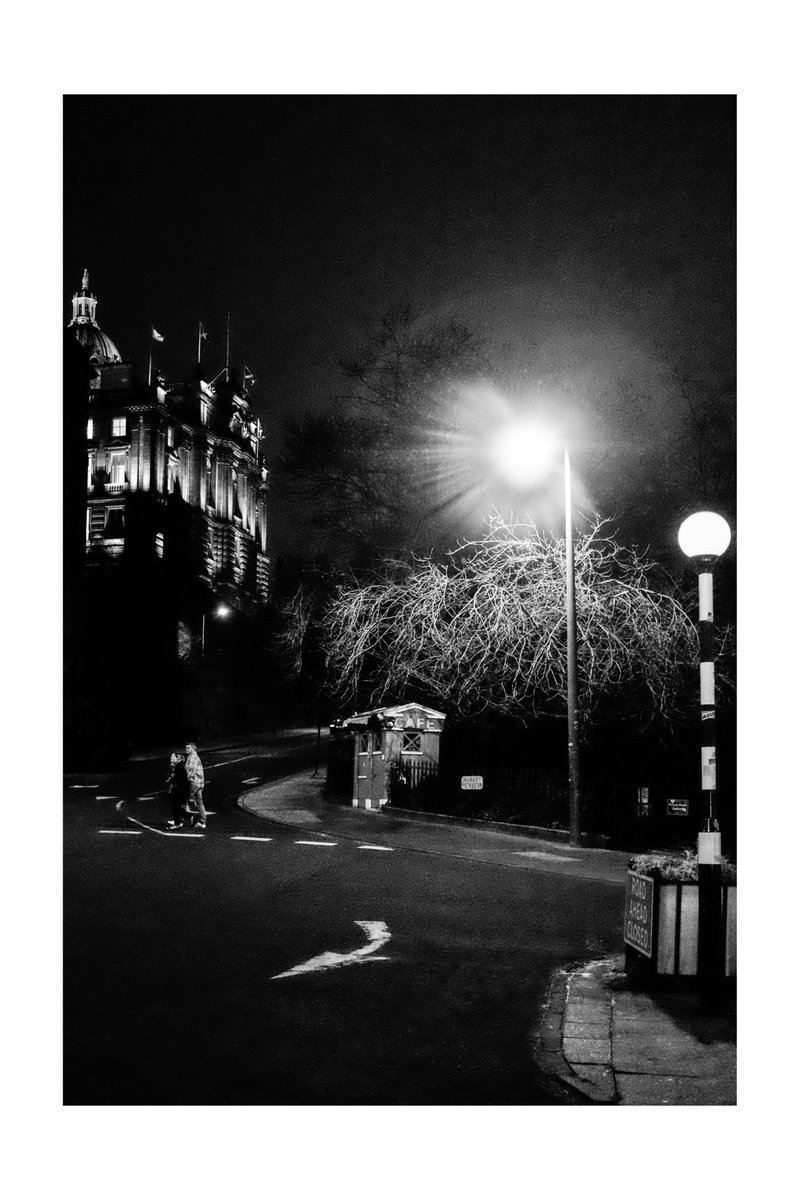 KenOKeefe5's tweet photo. Edinburgh https://t.co/crq8DaEzLy