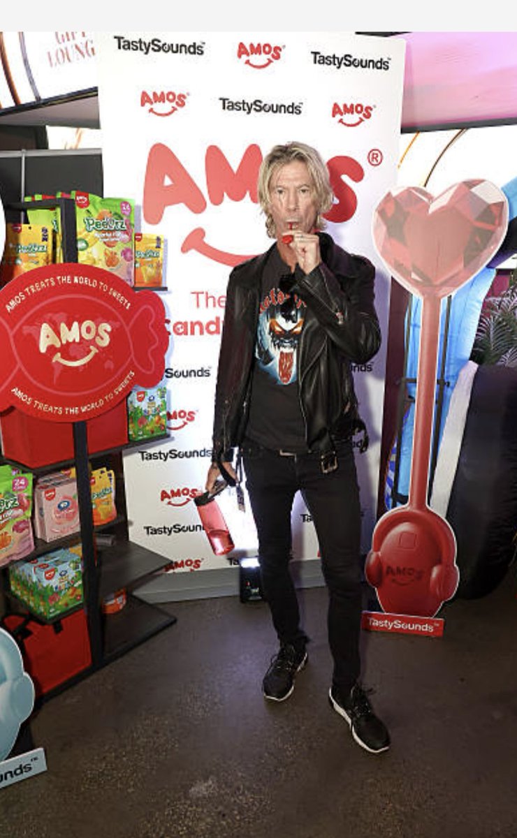 DuffMckaganArg's tweet photo. Gift Lounge for the 68th GRAMMY Awards en Los Angeles, California 31/01/2026
@DuffMcKagan estuvo presente y en momentos @SuHolmesMcKagan también vía facetime 😀❤️
📷 By Getty Images (Tommaso Boddi y Araya Doheny)
#duffmckagan #grammys #giftlounge #duffmckaganargentina https://t.co/Fw3P0j5TLc