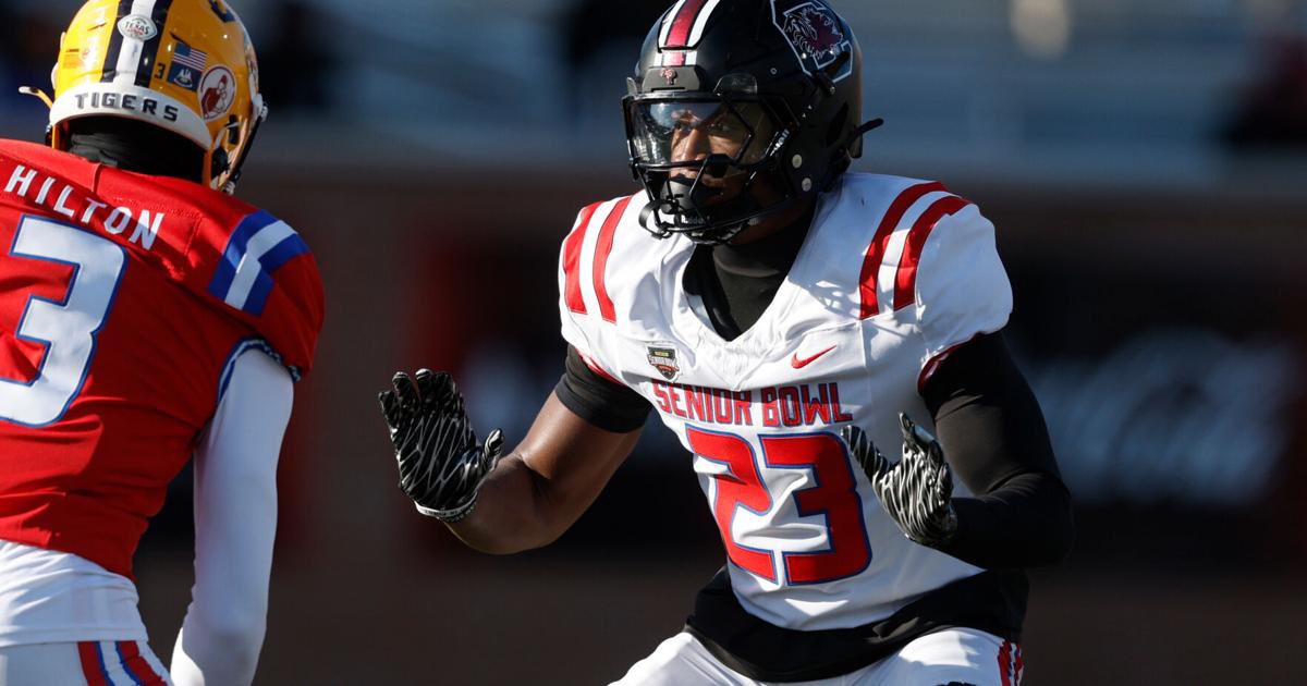 CoachPR5's tweet image. TL/PR All-Senior Bowl Team: 

QB: Garrett Nussmeier, LSU 
RB: Mike Washington, Arkansas
WR: Lewis Bond, BC 
WR: Kevin Coleman Jr, Mizzou 
WR: Tyren Montgomery, JCU 
TE: Josh Cuevas, Alabama 
OL: Max Iheanachor, Arizona St 
OL: Gennings Dunker, Iowa 
OL: Jake Slaughter, Florida…