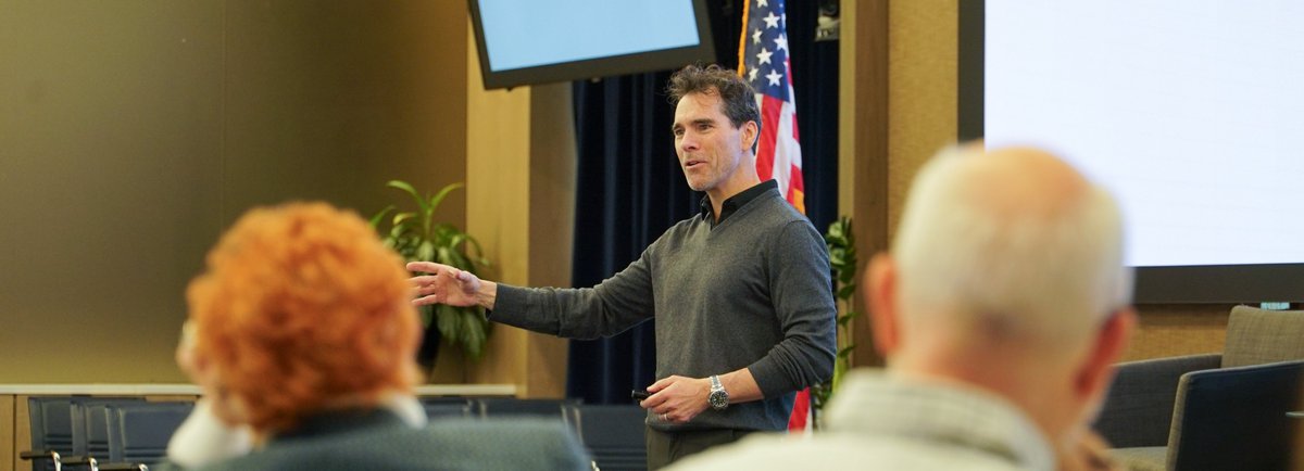 NARCregions's tweet photo. NCR 2026 opened with a powerful leadership seminar with Dr. Tim Rahschulte, PhD, CEO of the Professional Development Academy, and Chief Architect of NARC’s High Performance Leadership Academy.

#RegionsLead #NCR2026 https://t.co/VpkhsSstvc