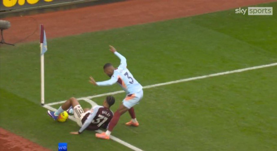 ArchieBFC's tweet image. Need a Birds Eye view or something 😂