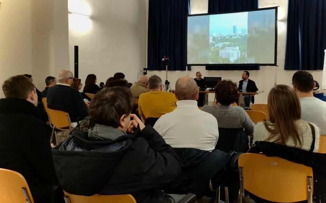 AleFane88's tweet photo. Grazie a tutte le Organizzazioni per questo #evento.

Fra pochi giorni il #Video  dell'iniziativa sui siti che hanno patrocinato la giornata. 

@CeSEMS #SOCIT #AnteoEdizioni #ComeDonChisciotte #OtraPress #geopolitica #relazioniinternazionali #unipolarismo #multipolarismo #ALC https://t.co/0UipHtGIZW