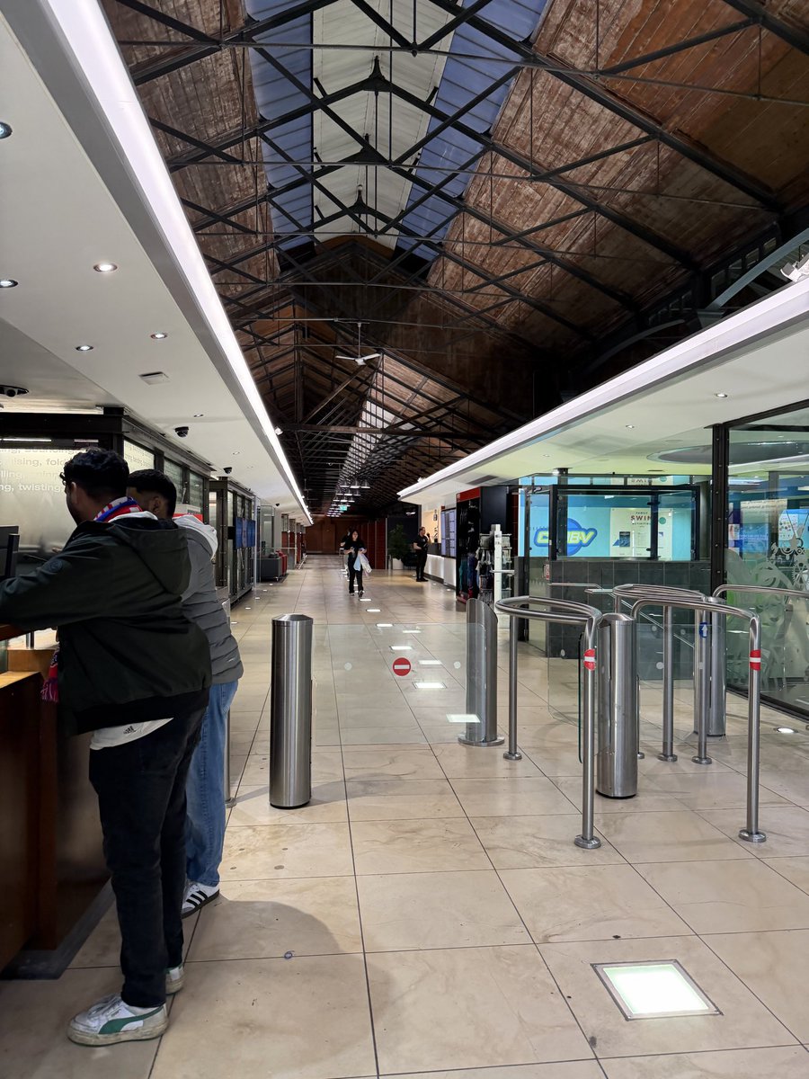 Melanie Berry tweet media