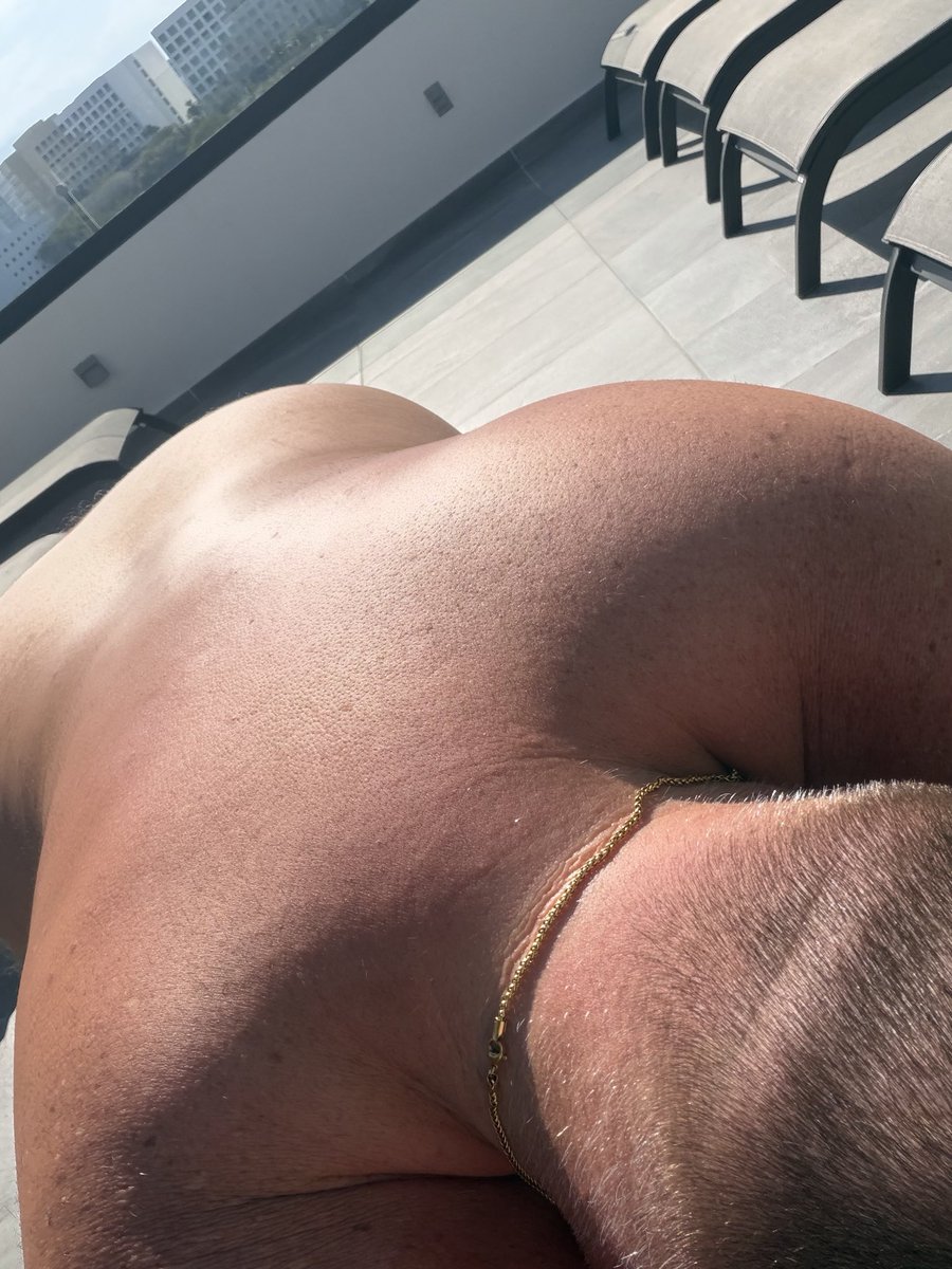 Getting some sun in Vallarta. #beefdip