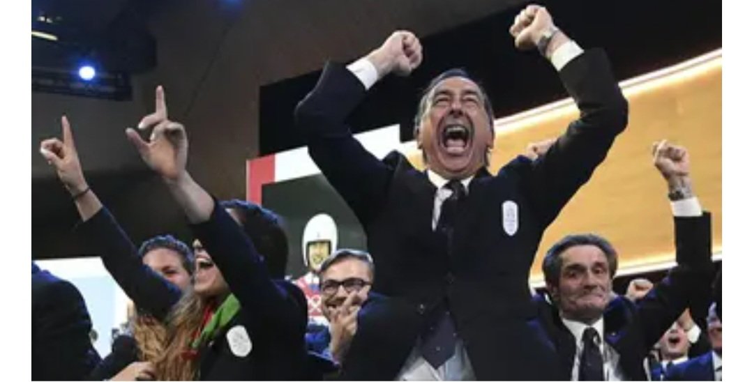 AngleseGiorgio's tweet photo. @Blueyesmi @BeppeSala @BeppeSala ....a me piace ricordarlo così....ai milanesi dona una città sempre più invivibile,e lui fa il peracottaro https://t.co/L72PkfQigD