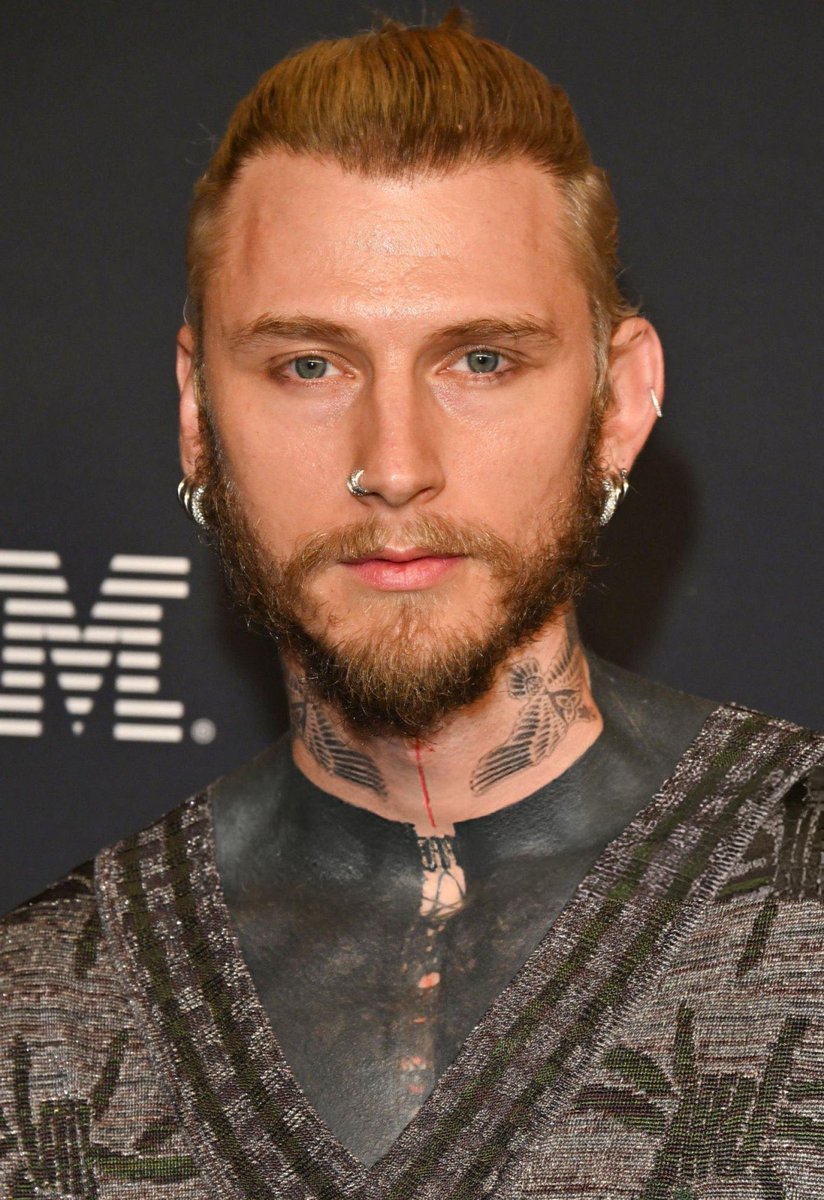 rushinmyveins's tweet photo. kells looks attending the clive davis pre grammy party from the last 4 years in a row ✨ https://t.co/a9G4PwJqvQ